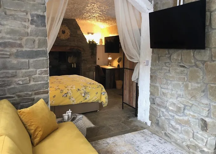 别墅 Olli's Cottage-terrace & Jacuzzi Optional