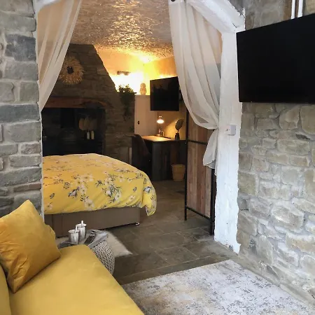 Villa Olli's Cottage-terrace&jacuzzi