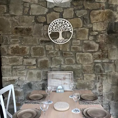 Olli's Cottage-terrace & Jacuzzi Bristol
