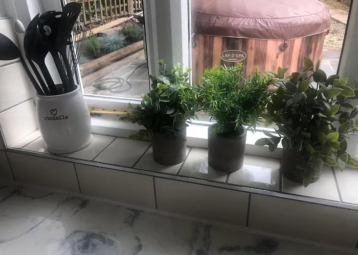 Olli's Cottage-terrace & Jacuzzi Optional *