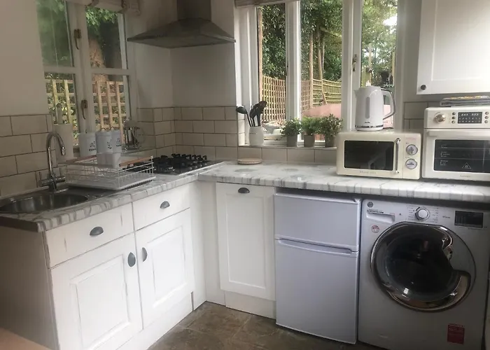 Olli's Cottage-terrace & Jacuzzi Optional *